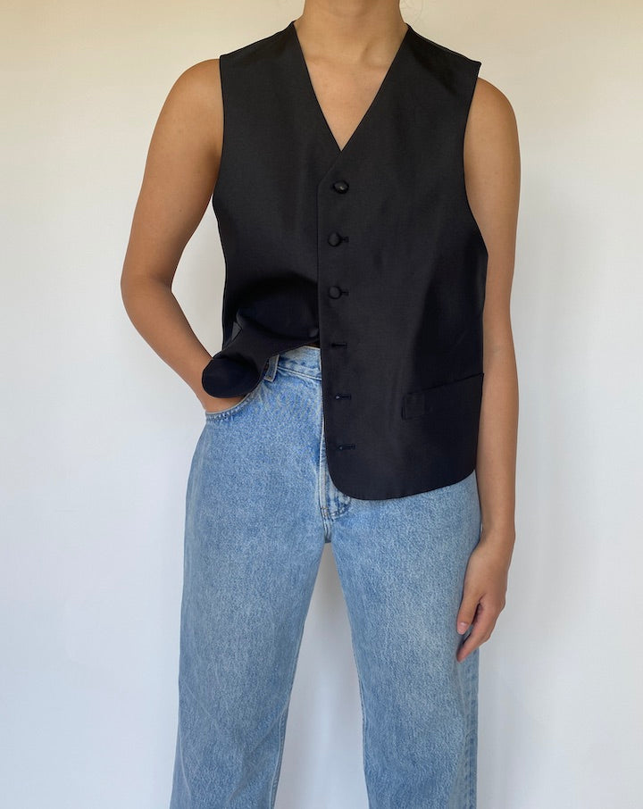 VINTAGE BLACK VEST 3449