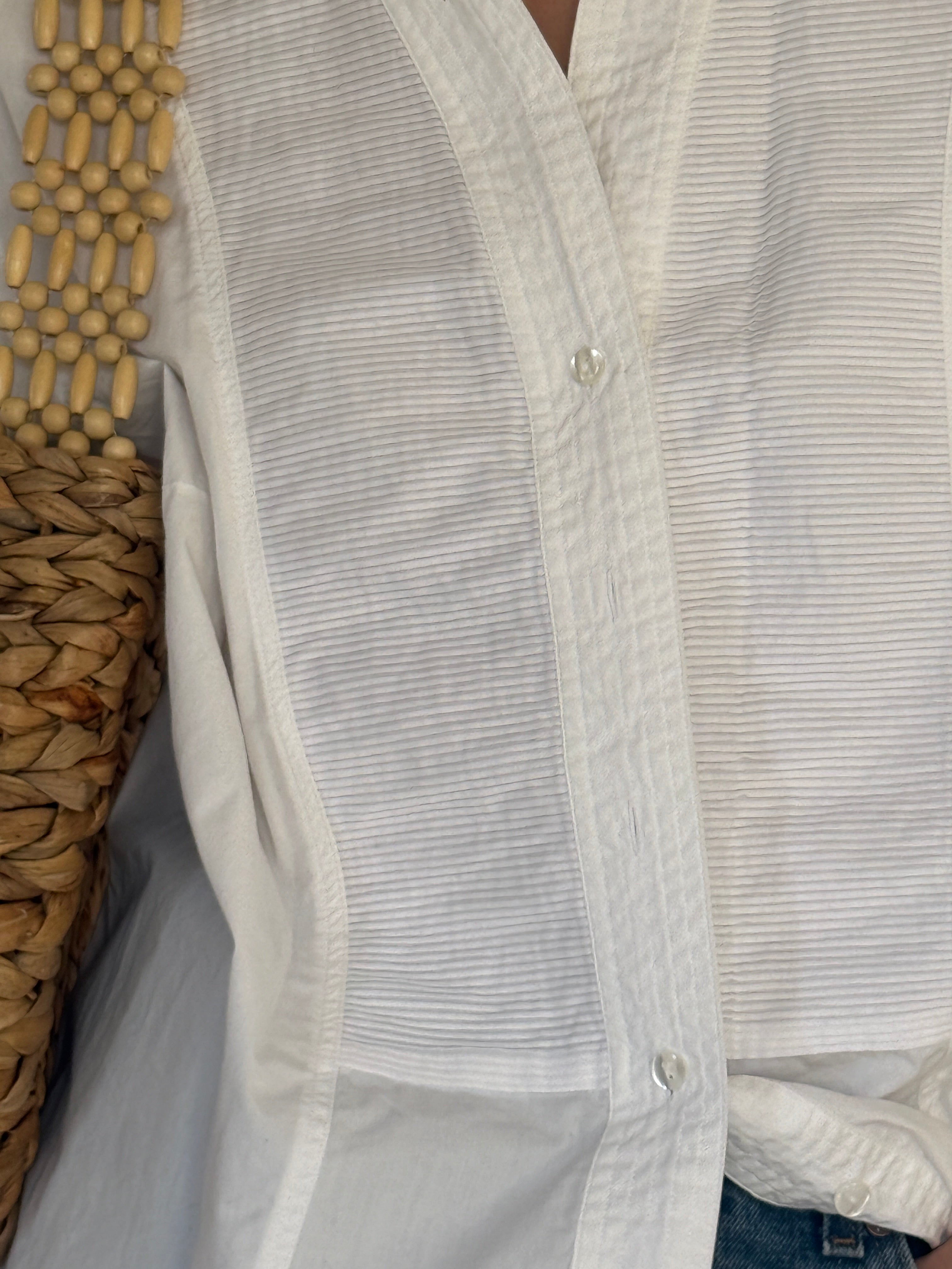 Vintage white cotton blouse button detail front closure