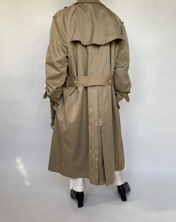 VINTAGE OVERSIZED BEIGE TRENCH 404