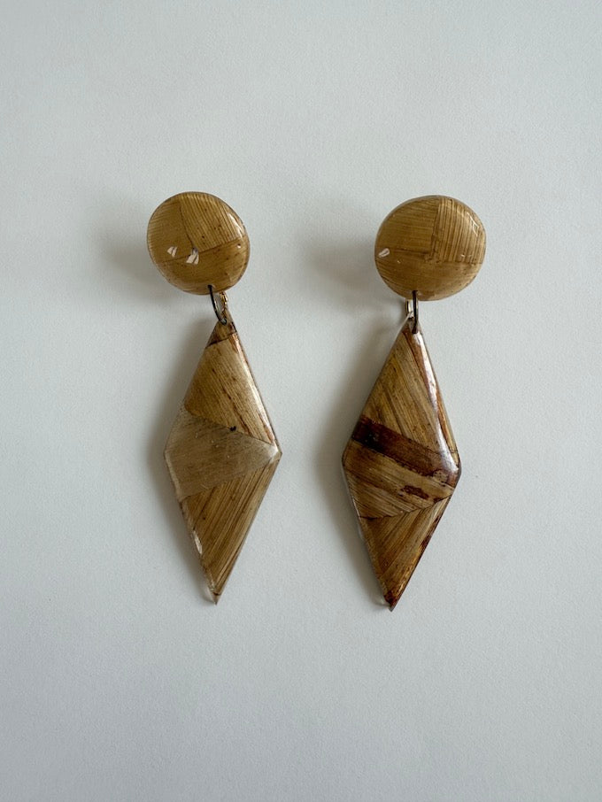 Vintage geometric diamond shape earring with round stud top