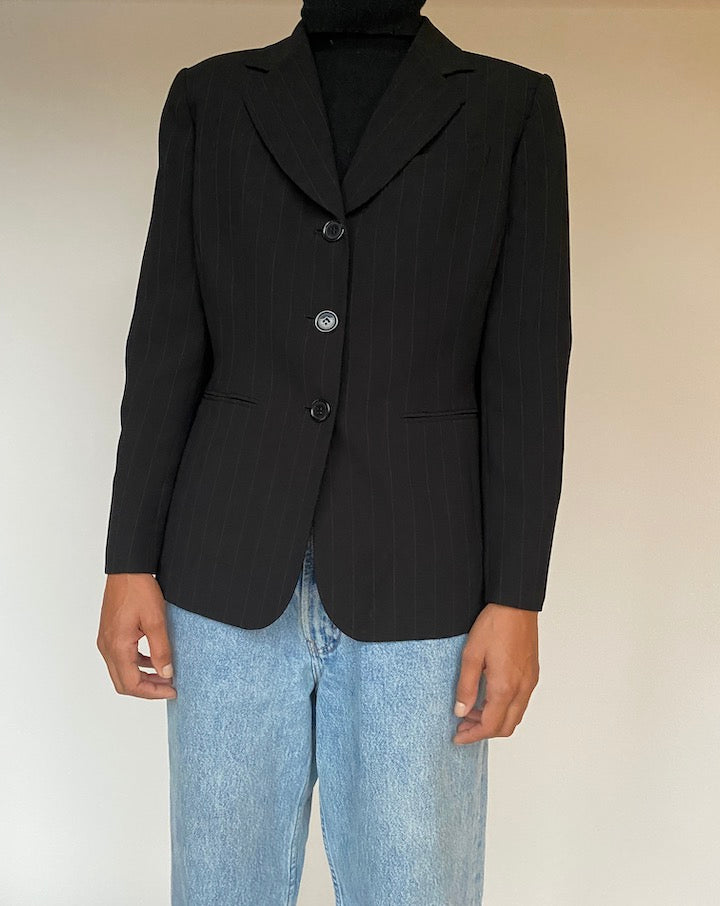 VINTAGE BLACK PINSTRIPED BLAZER 1596