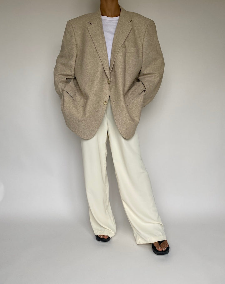 VINTAGE OVERSIZED BEIGE SILK BLAZER 1052