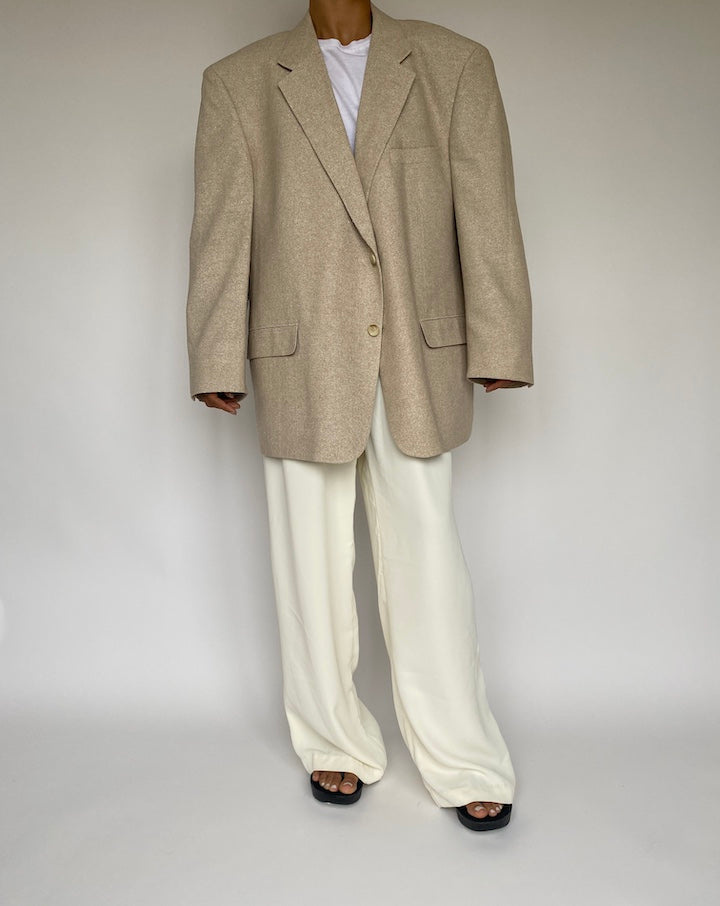 VINTAGE OVERSIZED BEIGE SILK BLAZER 1052