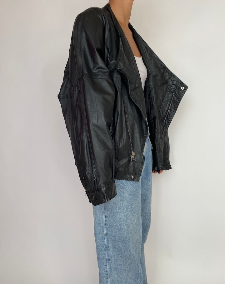 VINTAGE OVERSIZED BOXY BLACK LEATHER JACKET 2980