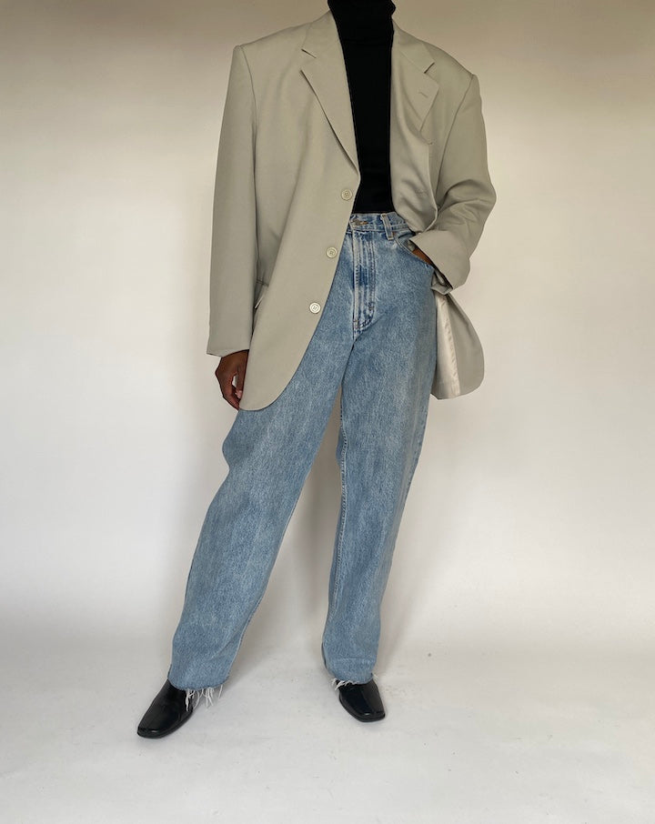 VINTAGE OVERSIZED BEIGE BLAZER 4400