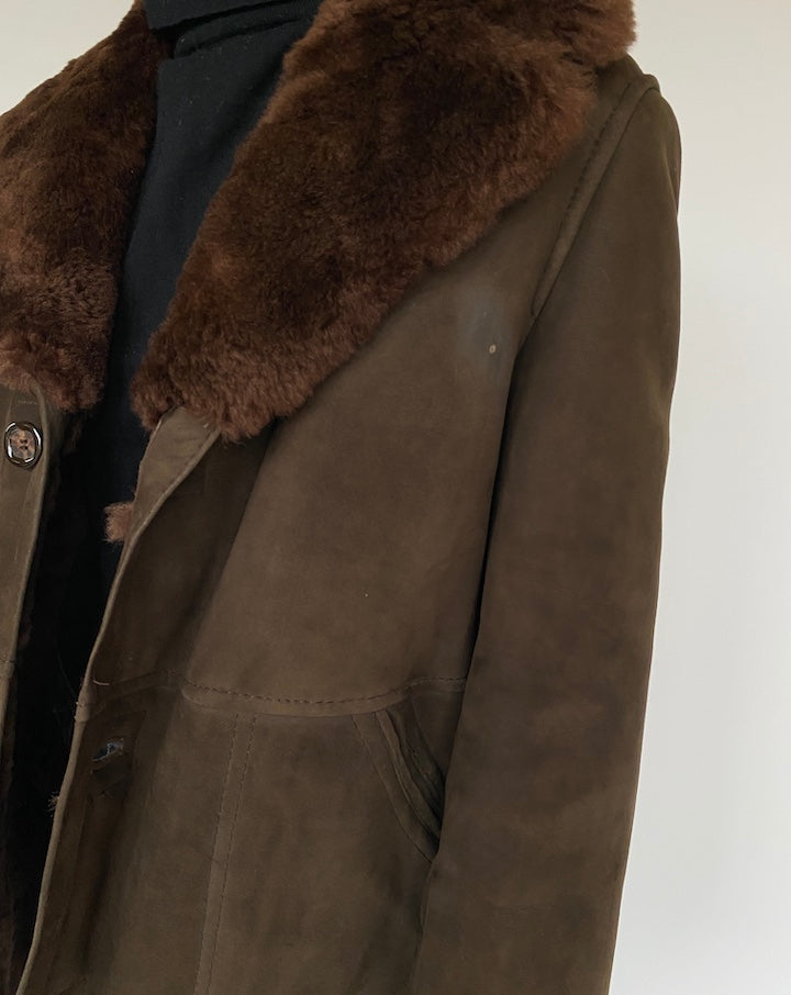 VINTAGE BROWN COAT 1281 2