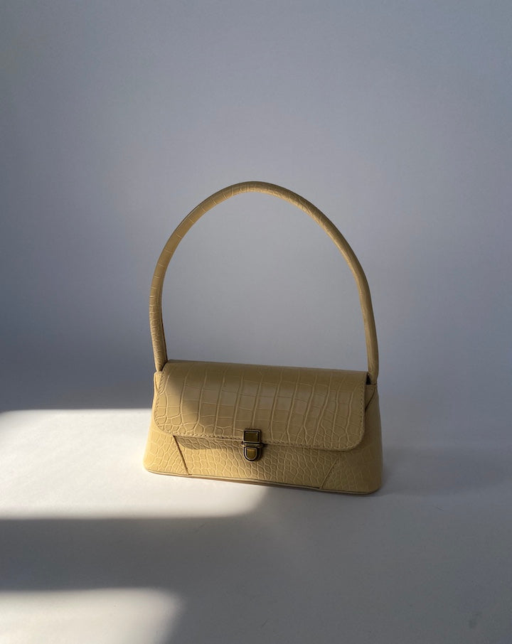 VINTAGE BEIGE BAGUETTE BAG