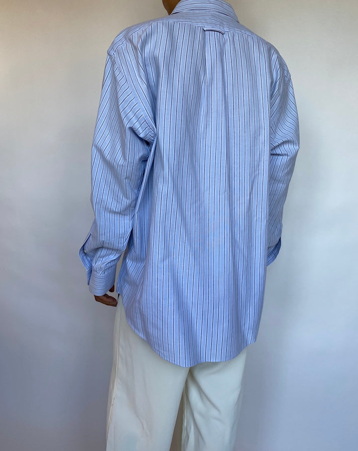 VINTAGE LIGHT BLUE BUTTON DOWN OVERSIZED SHIRT 469