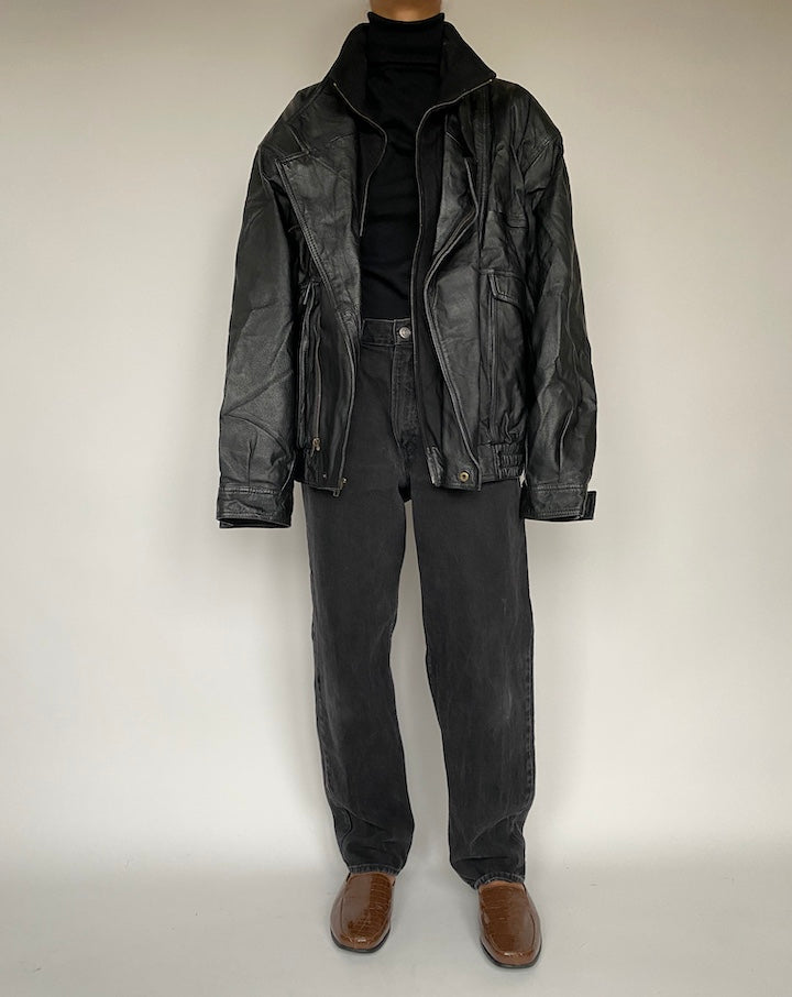 VINTAGE OVERSIZED BLACK LEATHER JACKET 1641