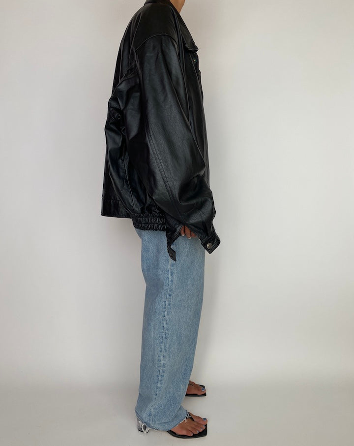 VINTAGE OVERSIZED BLACK LEATHER JACKET 2996