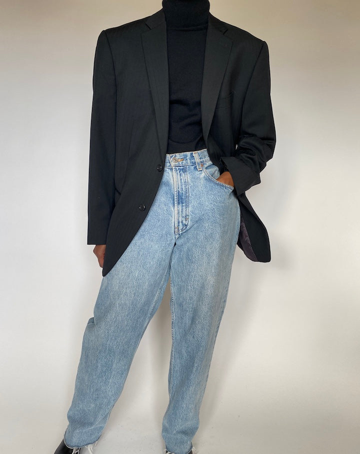 VINTAGE PINSTRIPED BLACK BLAZER 4407