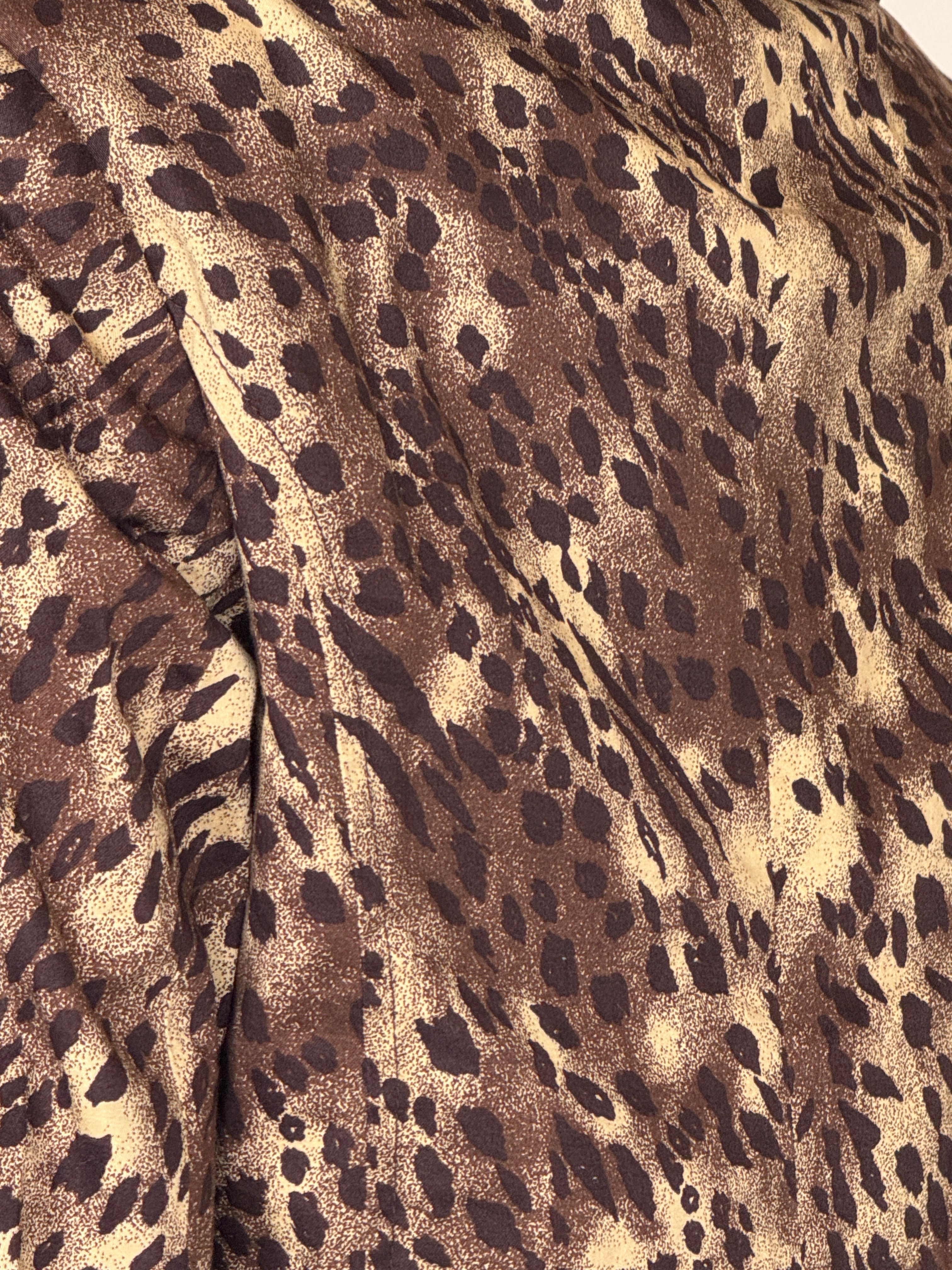 Vintage cropped leopard jacket with oversized buttons in brown fabric detail