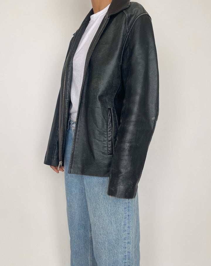 VINTAGE BLACK LEATHER JACKET 2444