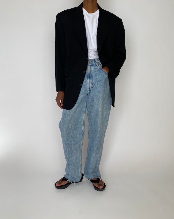 VINTAGE BLACK BLAZER 3882