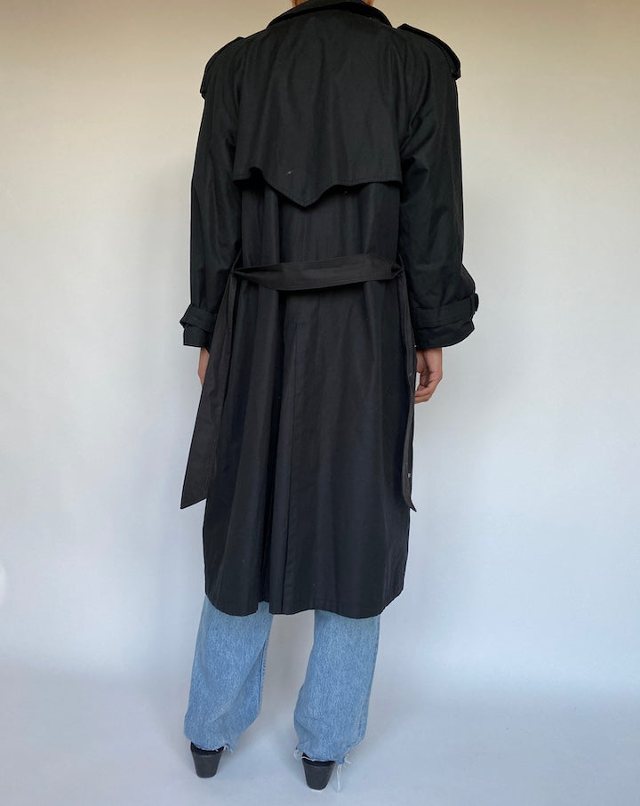 VINTAGE BLACK TRENCH COAT 1065