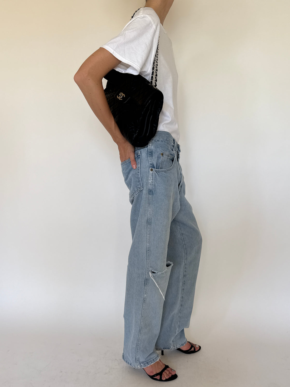 Wrangler Blue Ridge light blue jeans side view