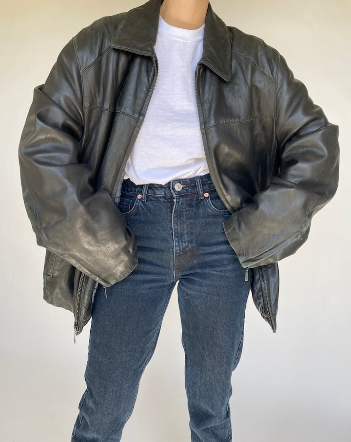 VINTAGE OVERSIZED BLACK LEATHER JACKET 428