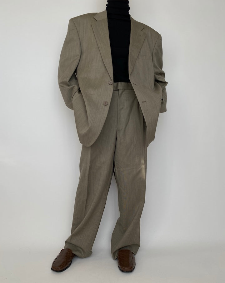 VINTAGE OVERSIZED BEIGE SUIT 1687
