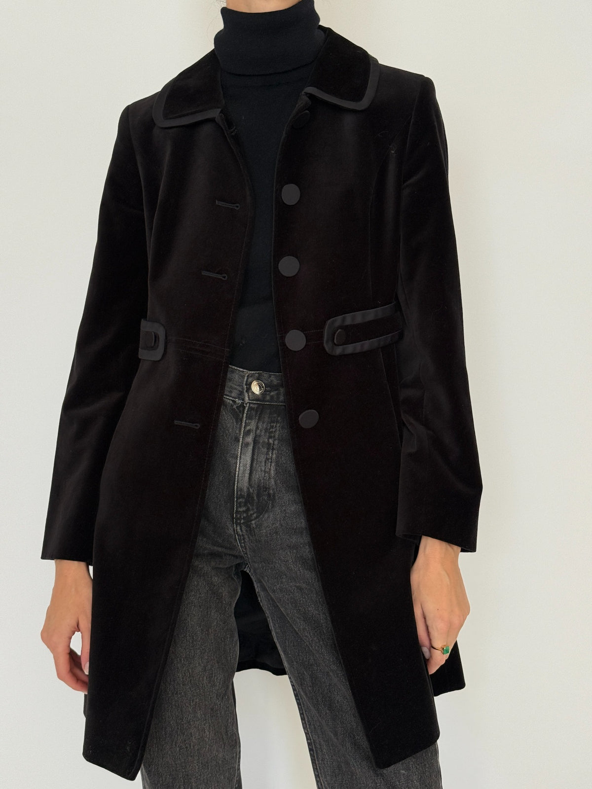Vintage black velvet tailored coat 8453