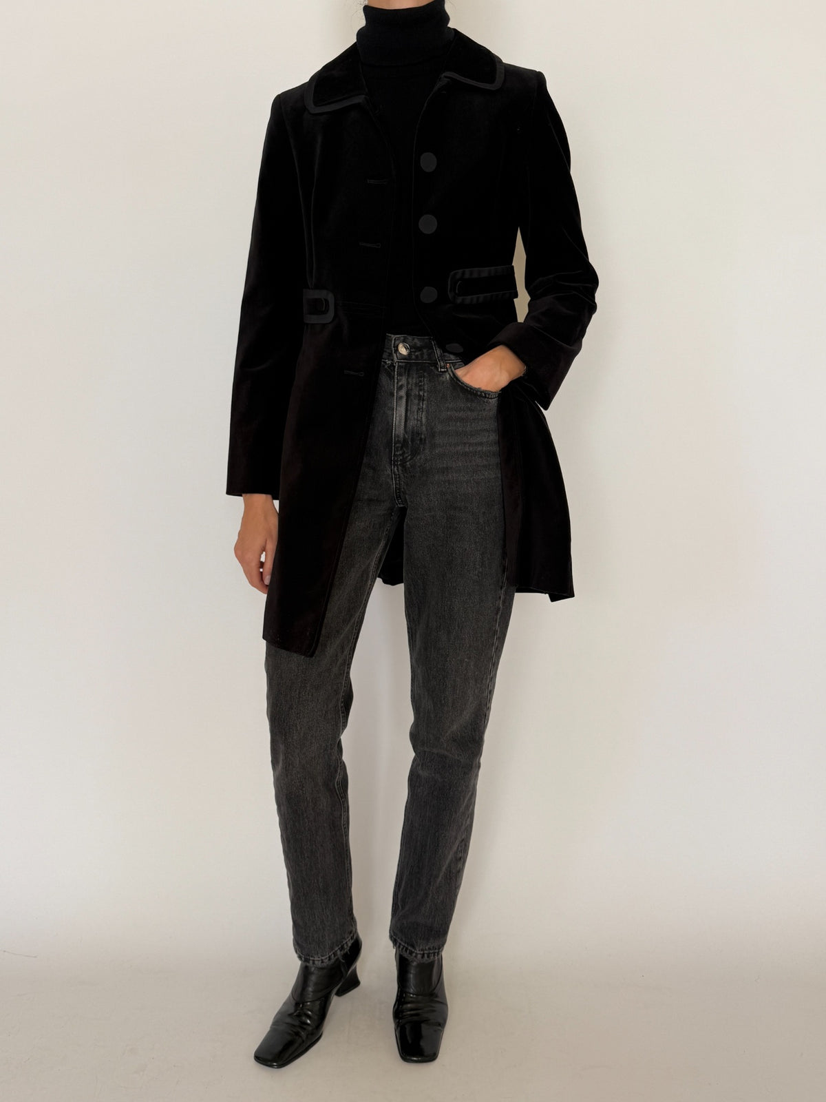 Vintage black velvet tailored coat 8453