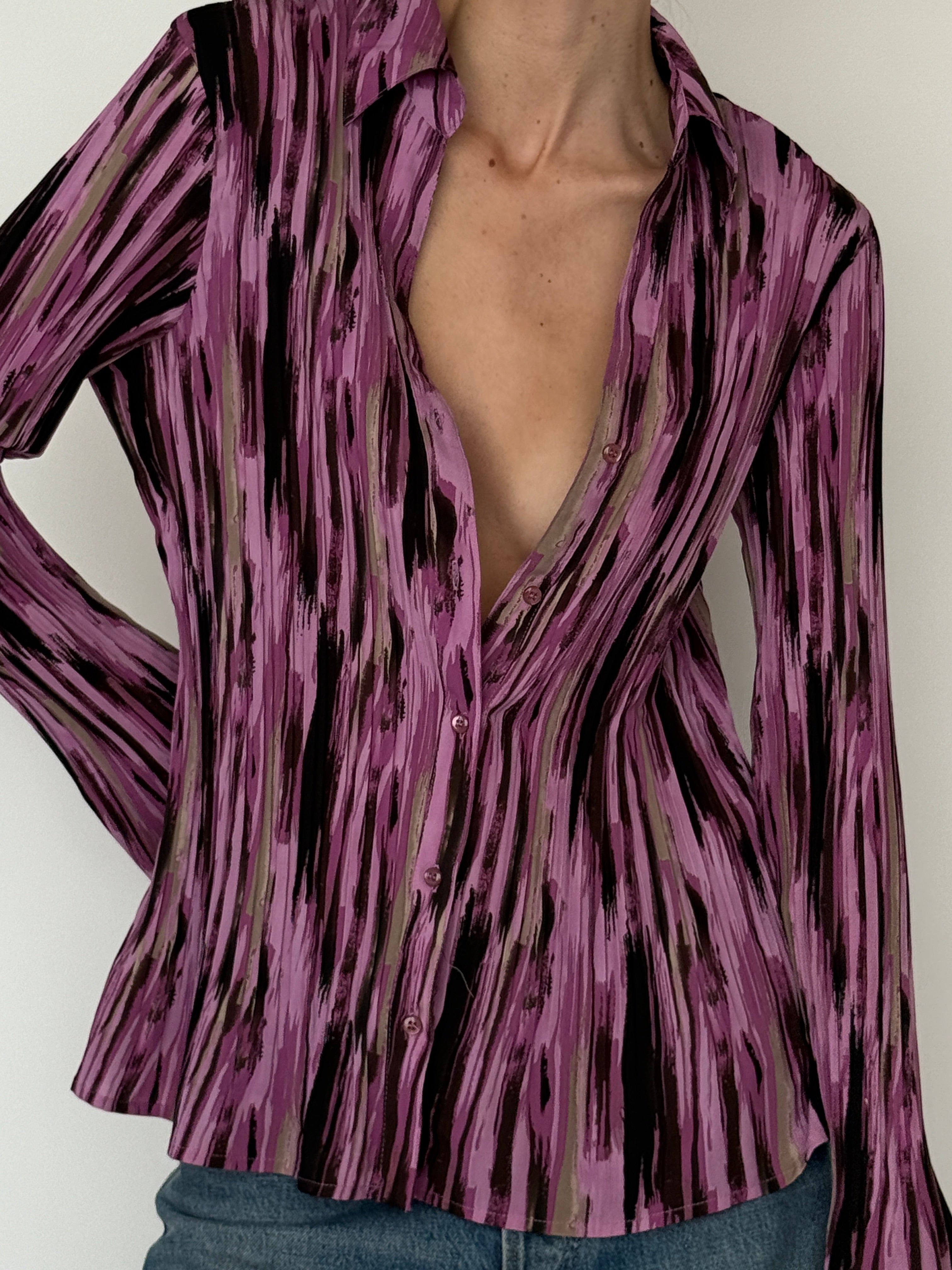 Vintage purple blouse cuff detail