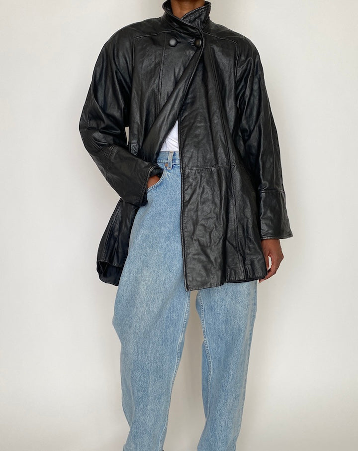 VINTAGE BLACK LEATHER JACKET 3926