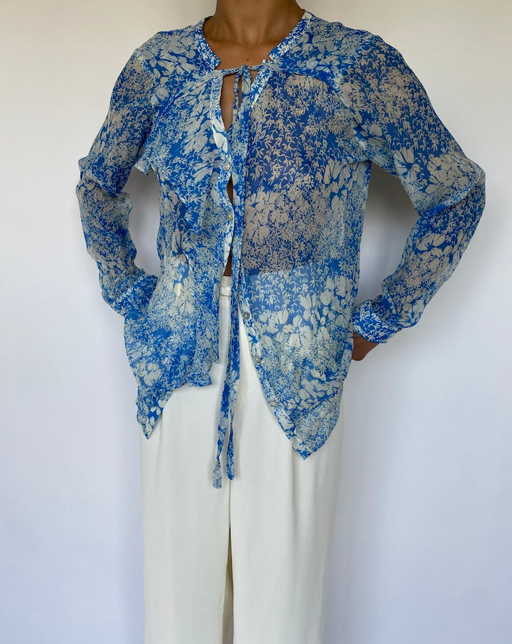 VINTAGE BLUE AND WHITE SILK BLOUSE 1093