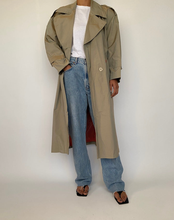VINTAGE OVERSIZED BEIGE TRENCH COAT 2490
