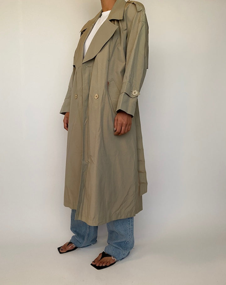 VINTAGE OVERSIZED BEIGE TRENCH COAT 2490