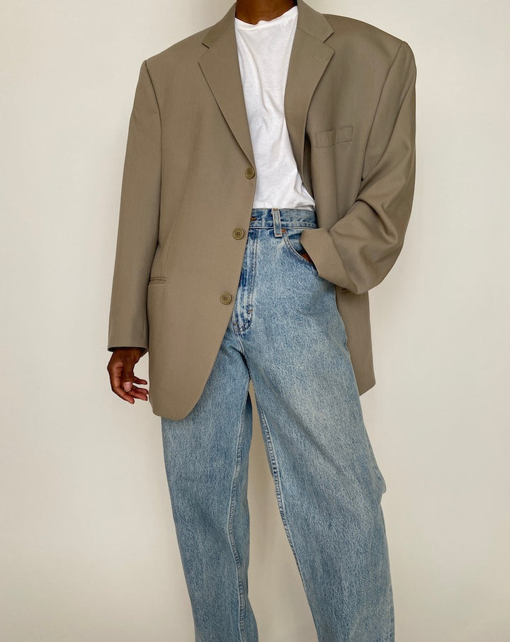 VINTAGE OVERSIZED BEIGE CALVIN KLEIN BLAZER 3957