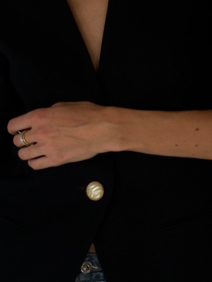 Vintage Structured Black Blazer with Pearl Button