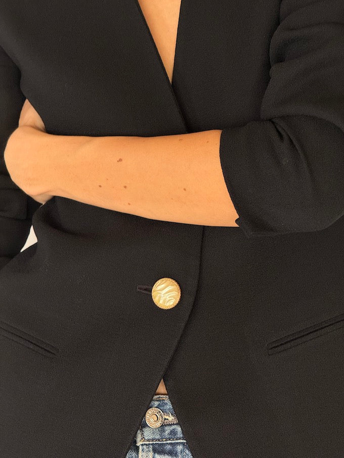Vintage Structured Black Blazer with Pearl Button