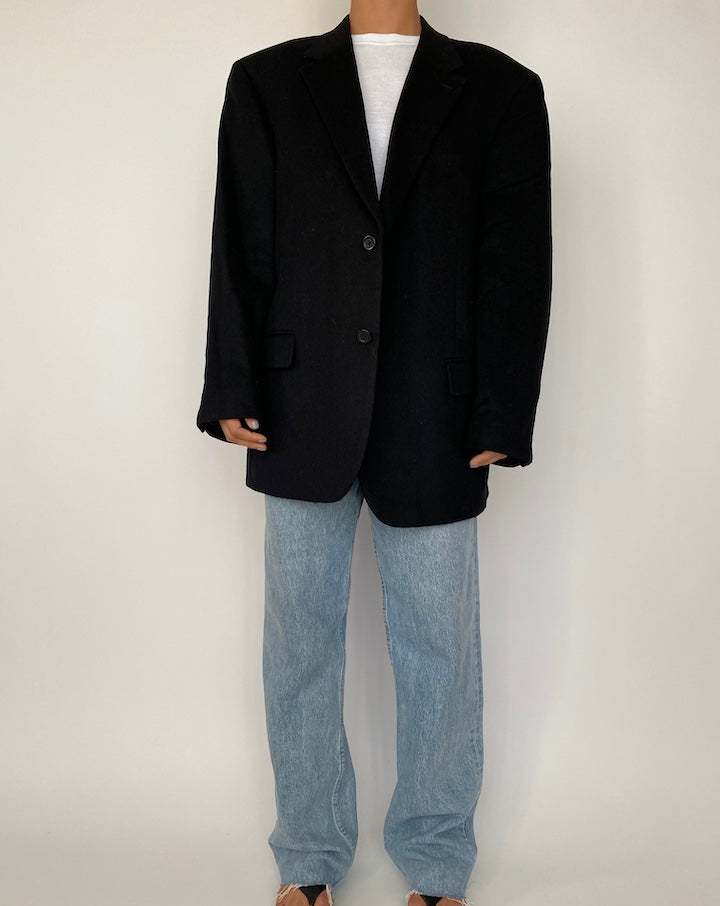 VINTAGE OVERSIZED BLACK BLAZER 2504