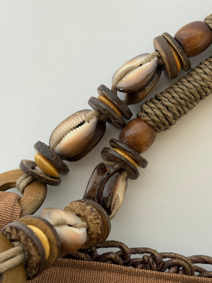 VINTAGE RAFFIA TOTE with beads & seashells brown