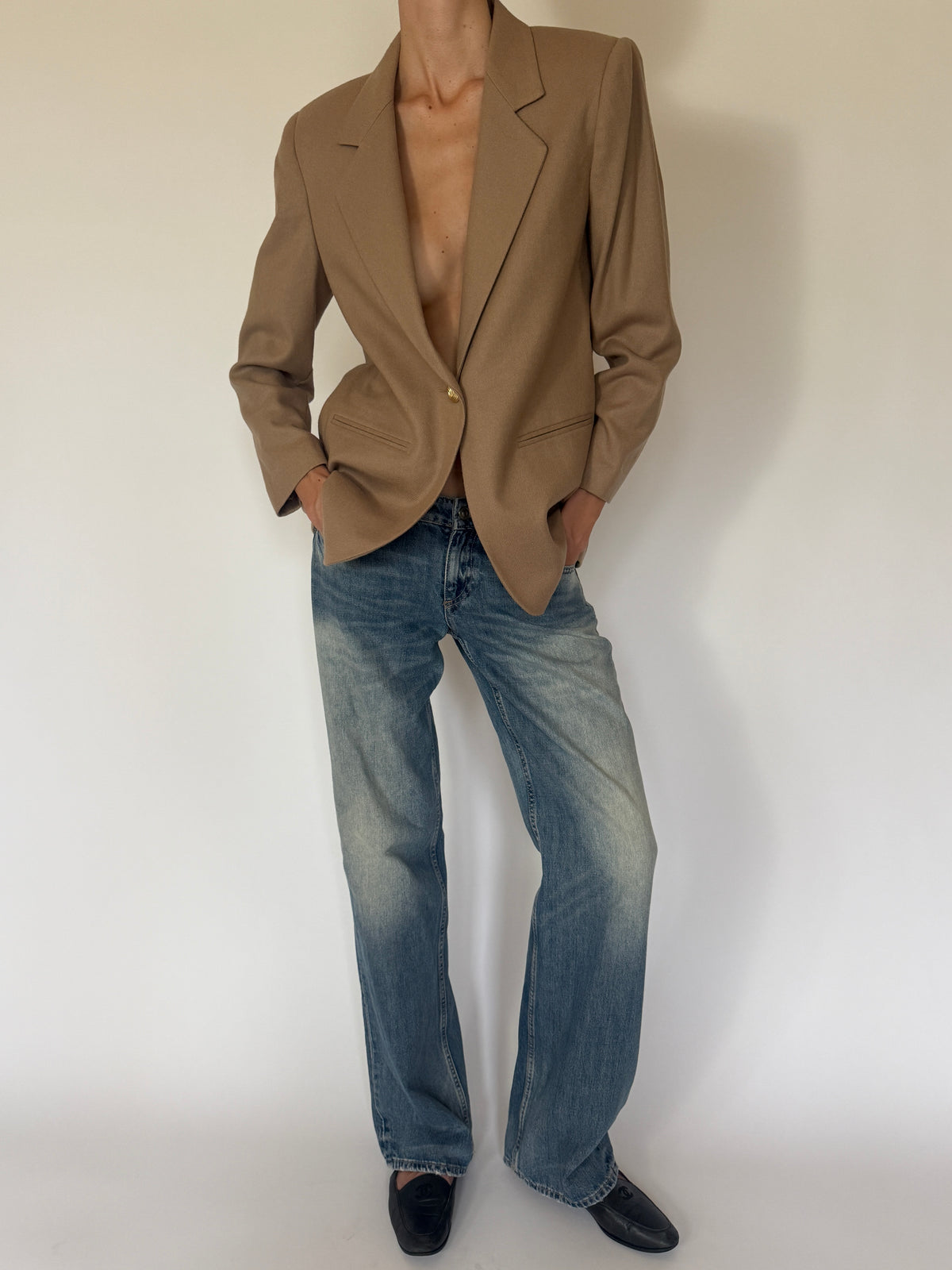 Vintage camel 100% wool blazer alternate front view