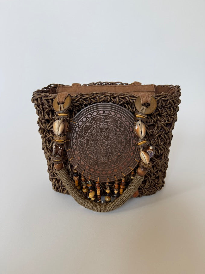 VINTAGE RAFFIA TOTE with beads & seashells brown