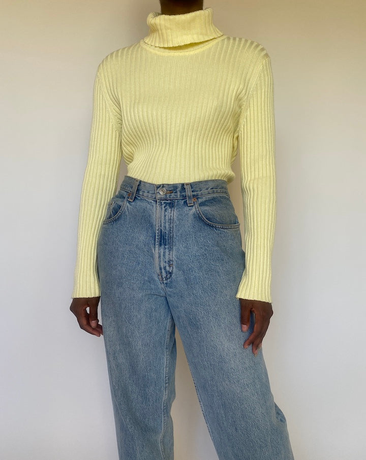 VINTAGE YELLOW RIBBED TURTLENECK 3986