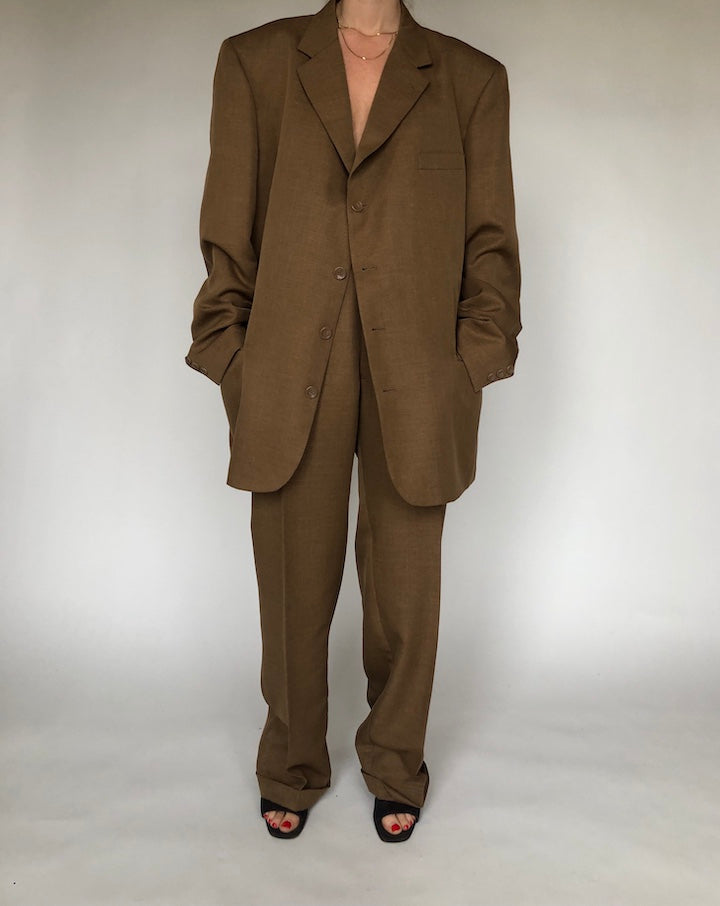 VINTAGE OVERSIZED SUIT 180