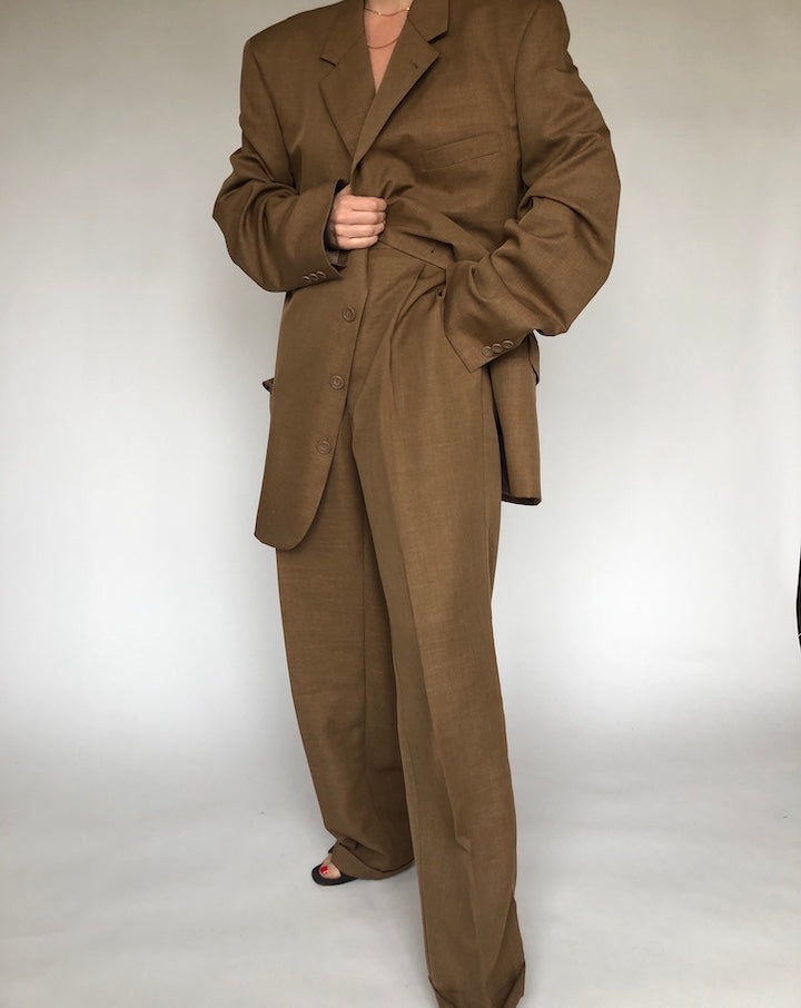 VINTAGE OVERSIZED SUIT 180