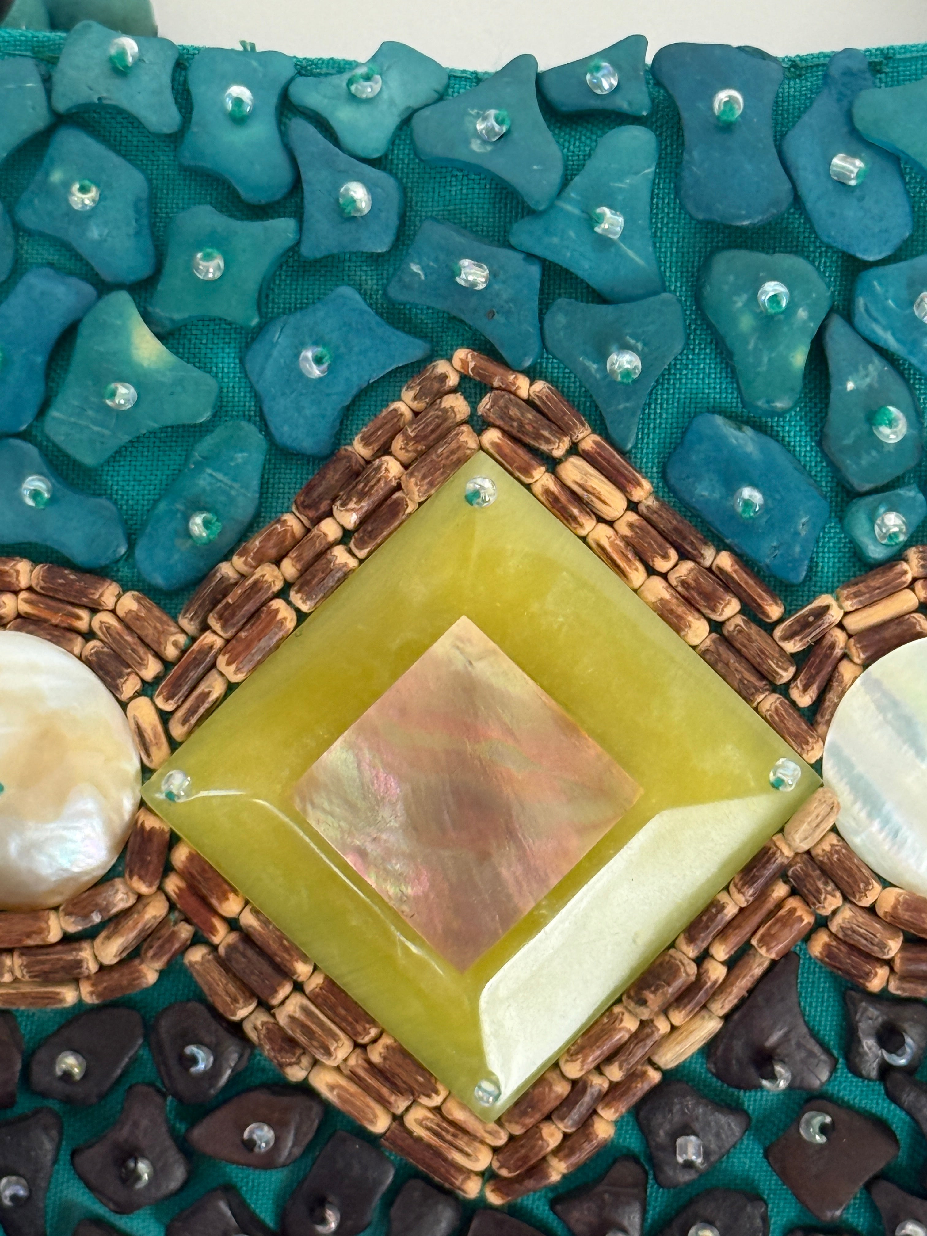 Vintage teal beaded purse shell detail close up