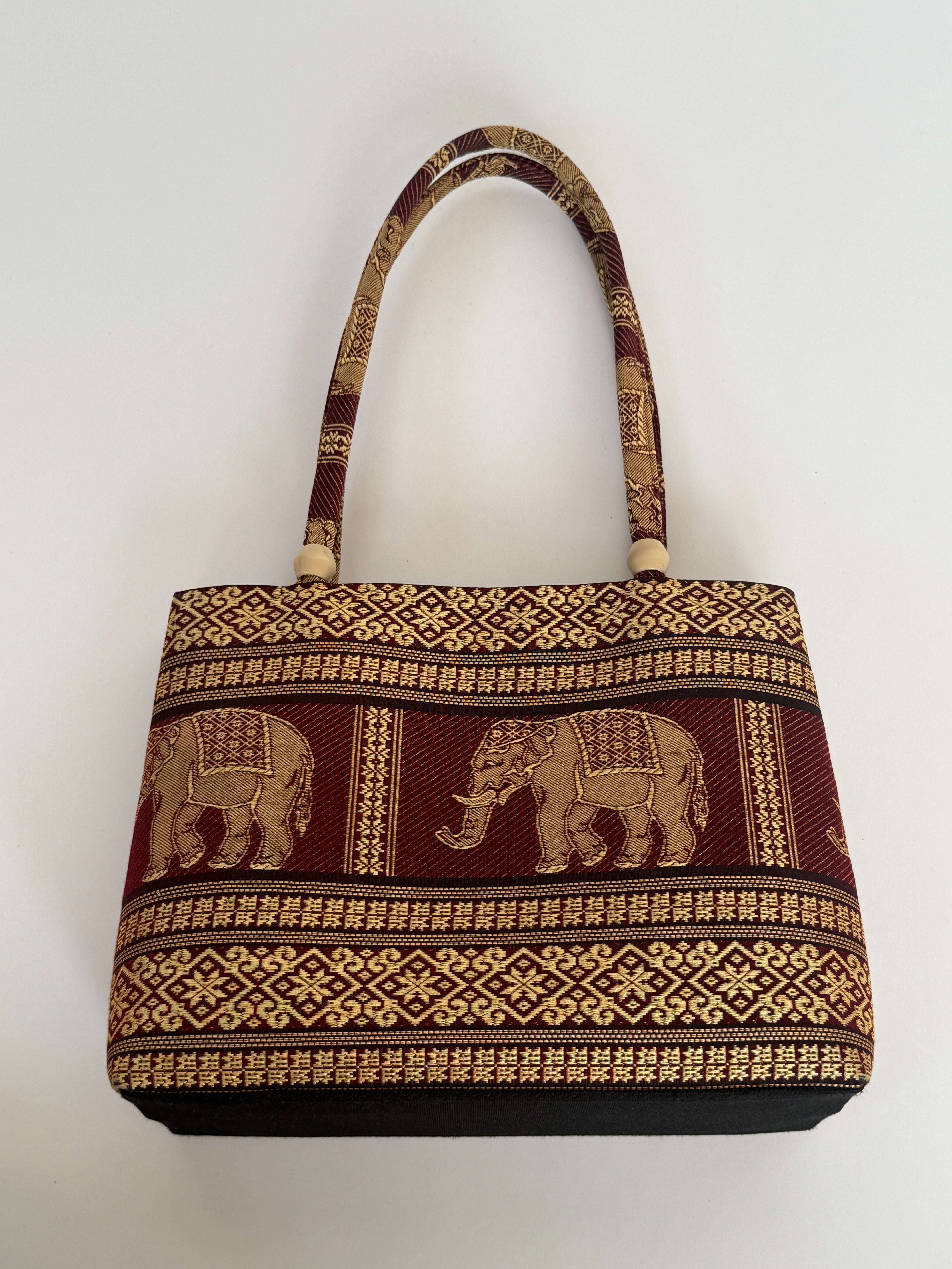 Vintage woven elephant shoulder bag full view