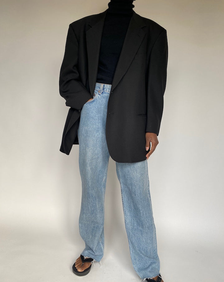 VINTAGE OVERSIZED BLACK BLAZER 1732