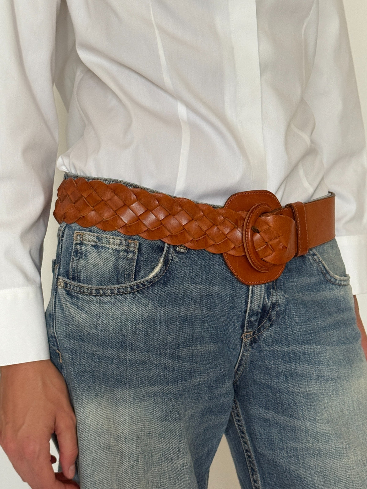 Vintage braided leather belt cognac front detail