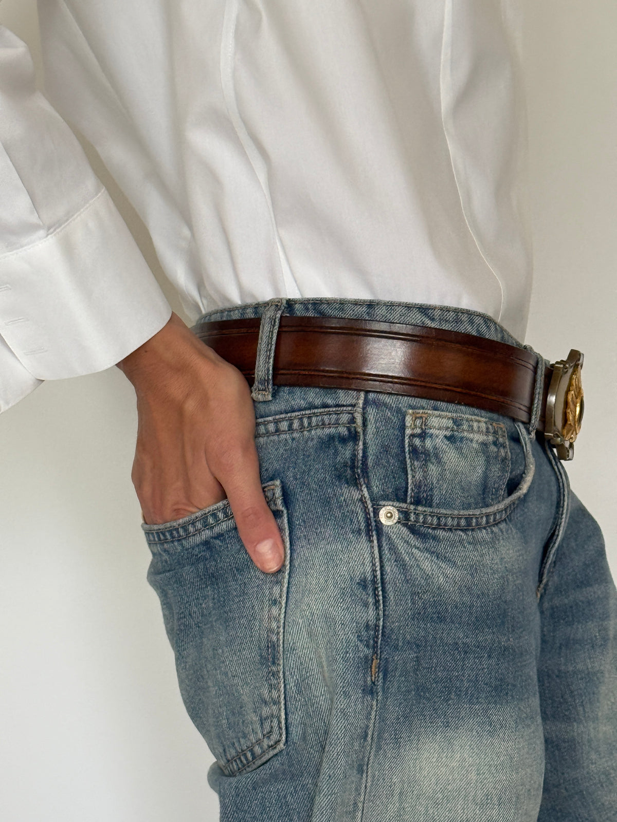Vintage Statement Buckle Leather Belt Brown 8165