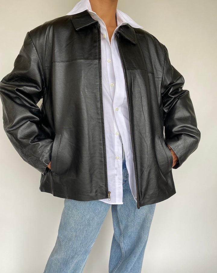 VINTAGE OVERSIZED BLACK LEATHER JACKET 723
