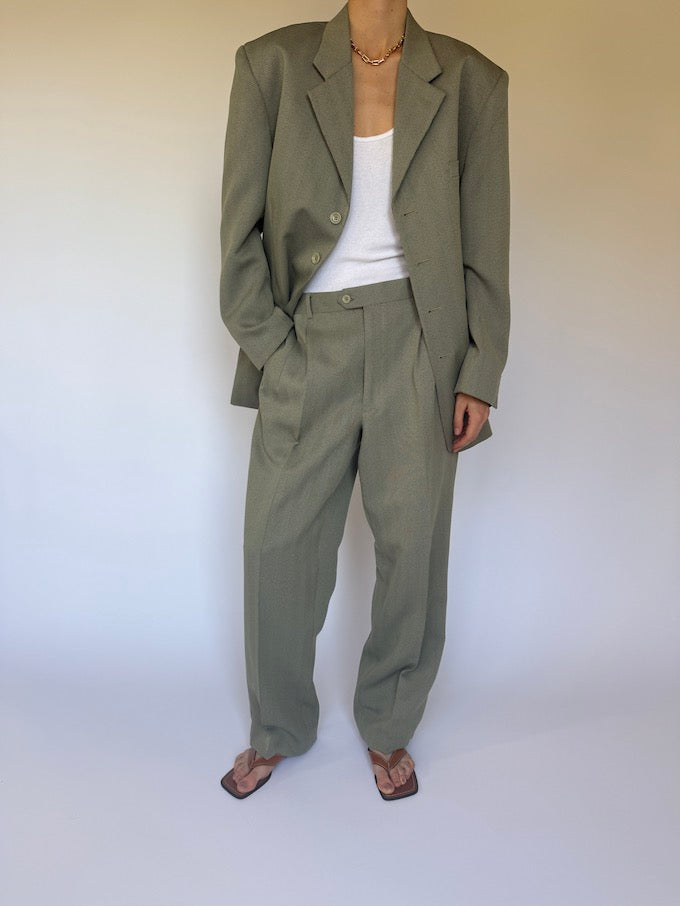 Vintage oversized two-piece suit green 6077
