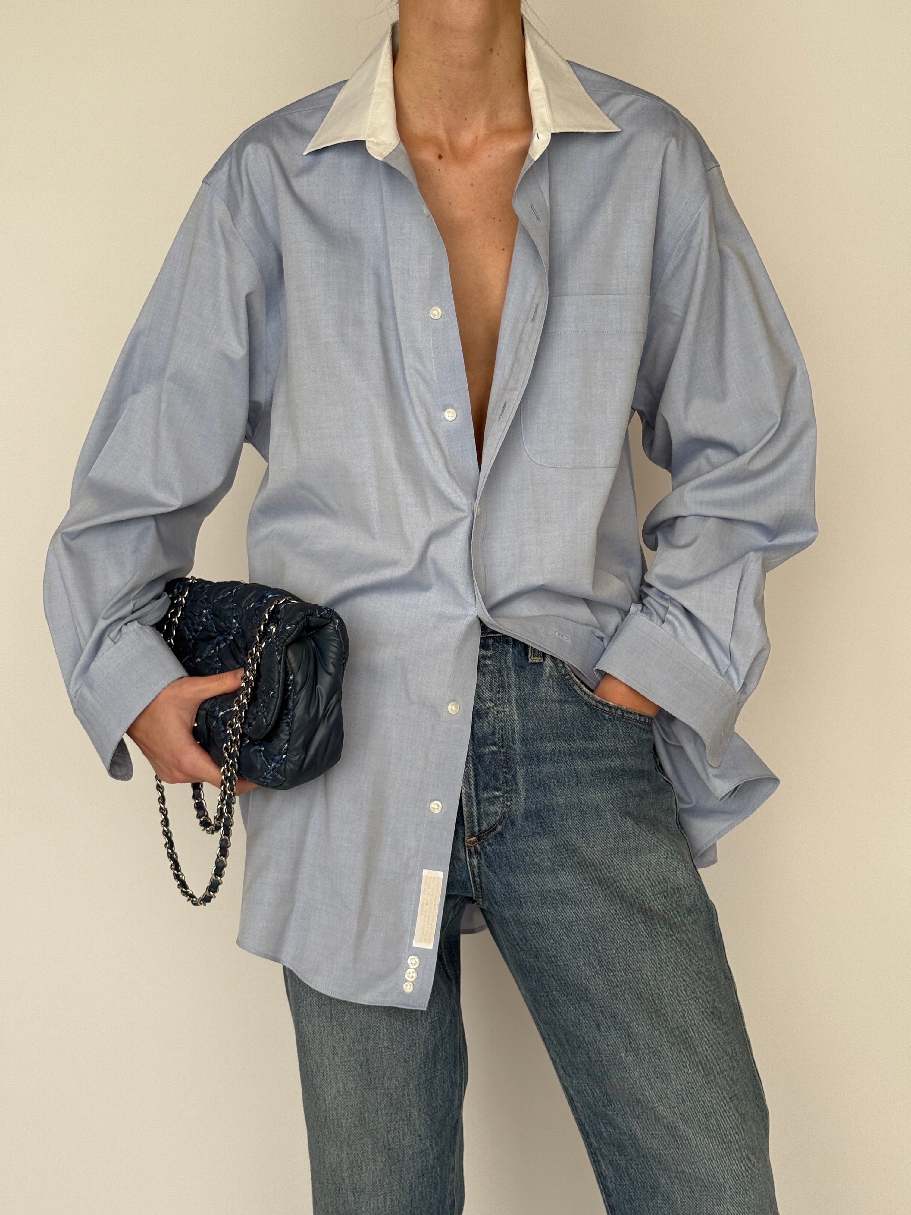 Vintage cotton button-down shirt light blue contrast collar detail