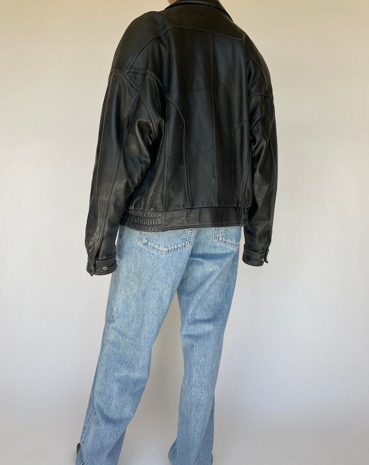 VINTAGE OVERSIZED BLACK LEATHER JACKET 1111