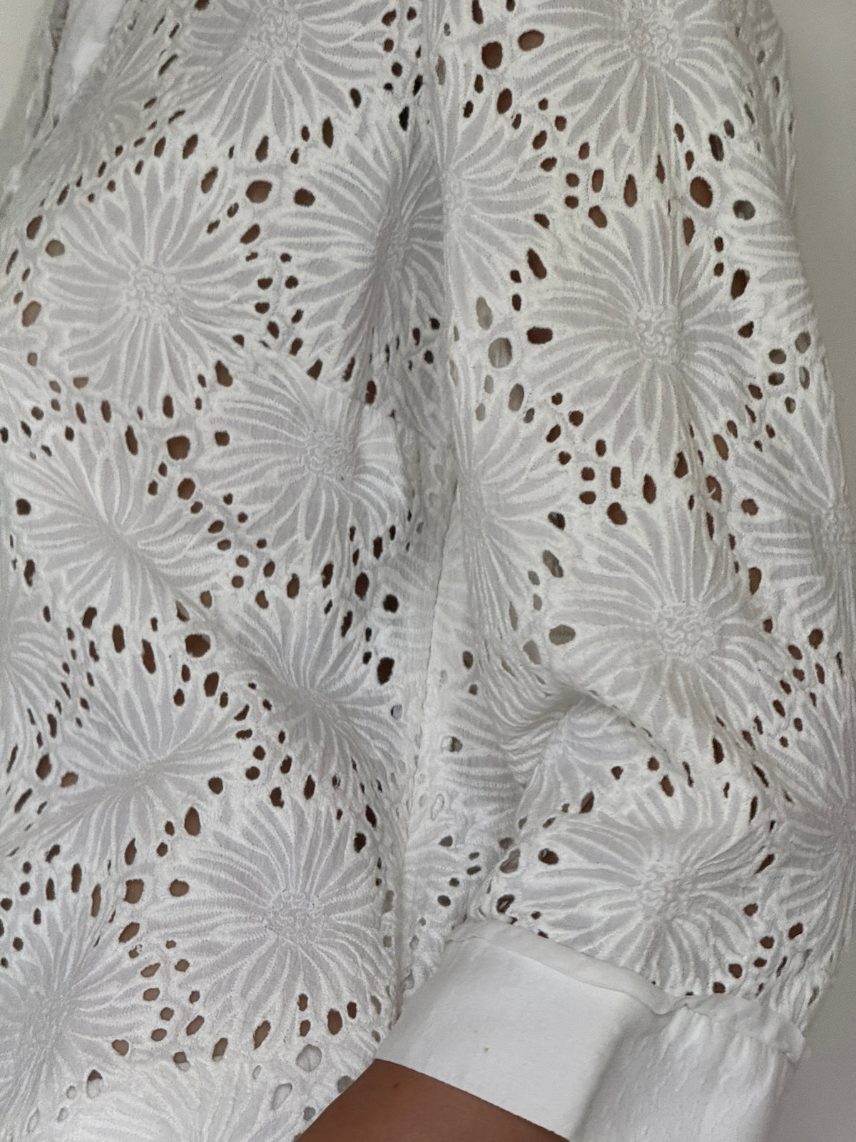 Vintage Floral Eyelet Cotton Blouse White 7612