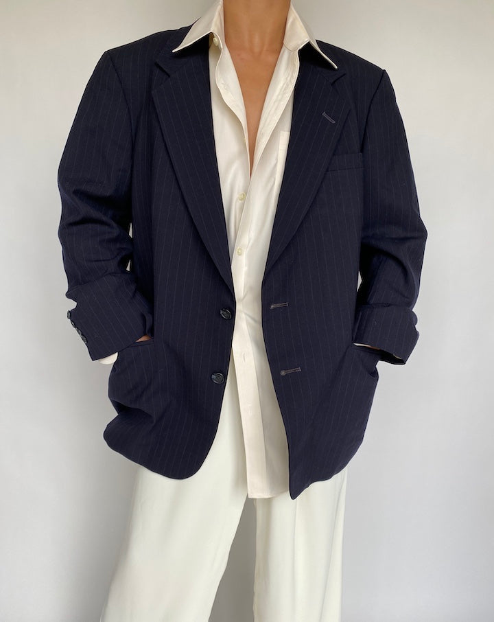 VINTAGE DARK NAVY PINSTRIPED WOOL BLAZER 744